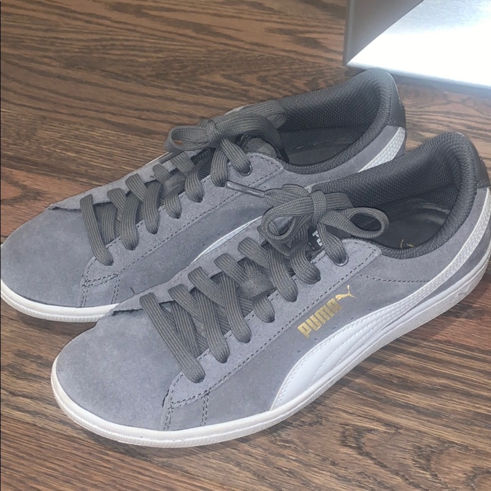 Puma Sneakers